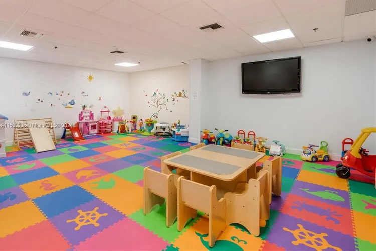 Brickell Key II #512 image #21