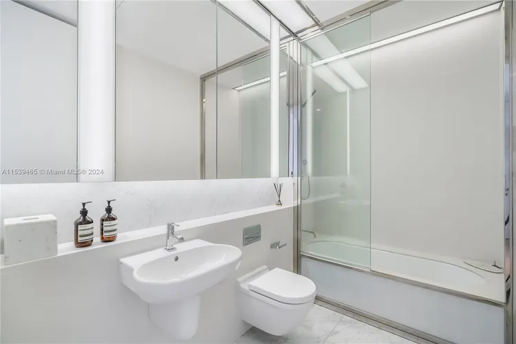 Faena House #8C image #17