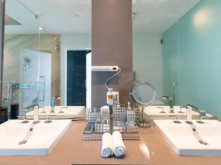 900 Biscayne Bay #3406 image #34