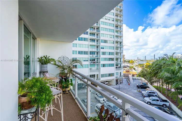 Burleigh House #505 image #12