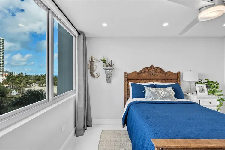 Burleigh House #505 image #26