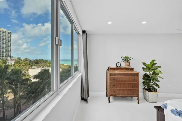 Burleigh House #505 image #30