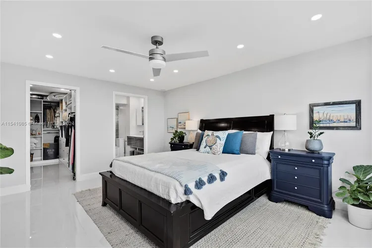 Burleigh House #505 image #31