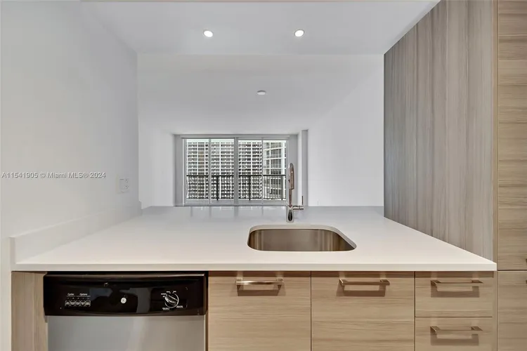 Bay Parc #24D image #10