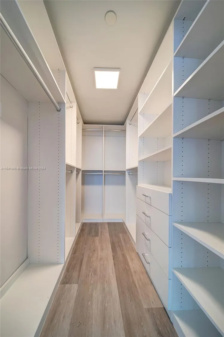 Bay Parc #24D image #18