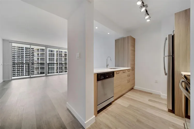 Bay Parc #24D image #6