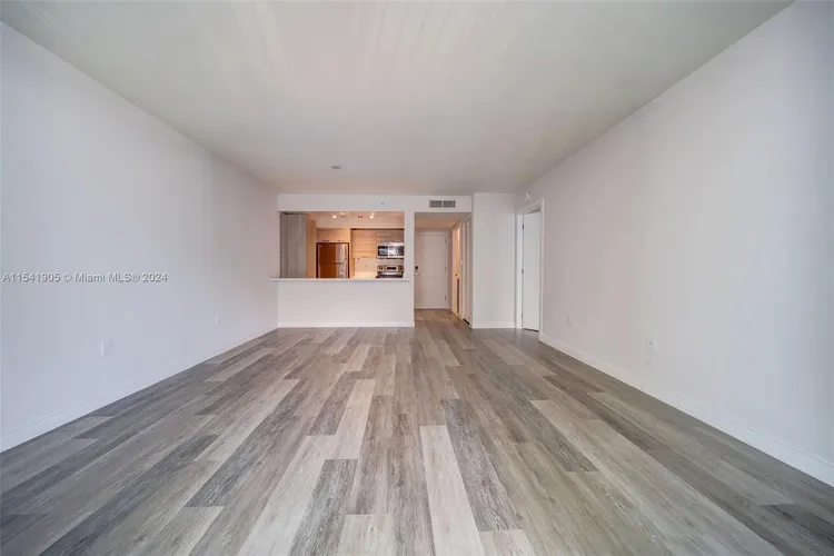Bay Parc #24D image #9