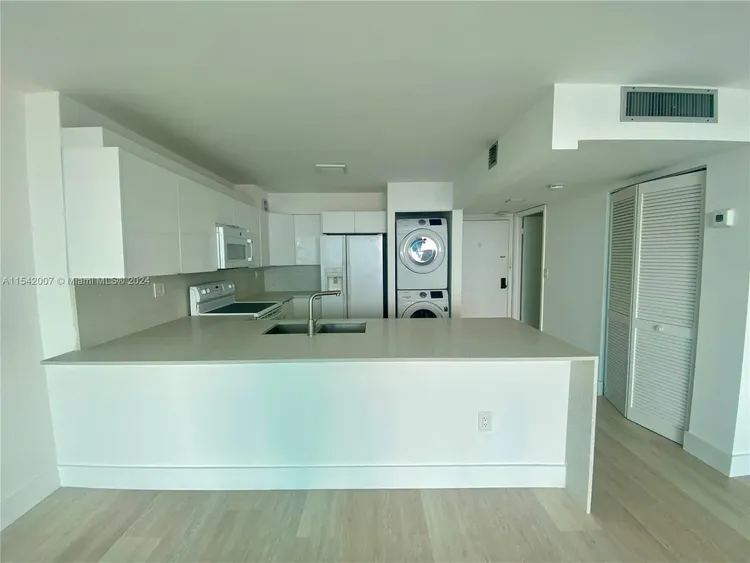 Costa Bella #1814 image #7