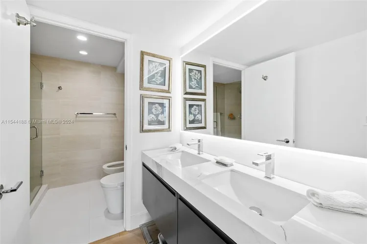 Brickell Place B #B2101 image #15