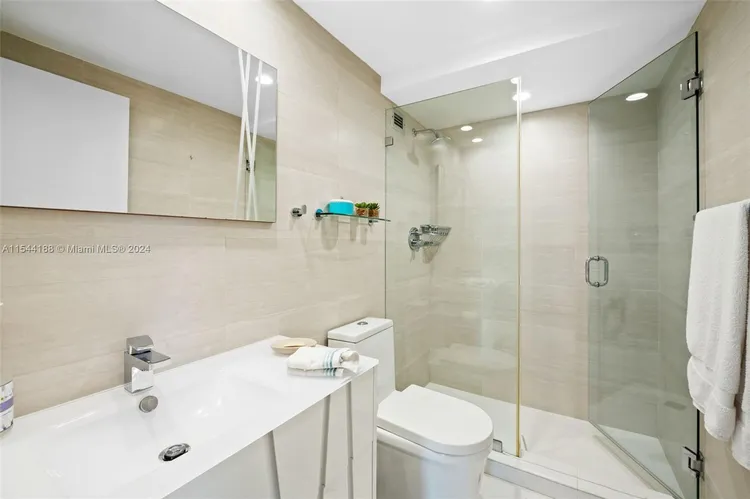 Brickell Place B #B2101 image #20