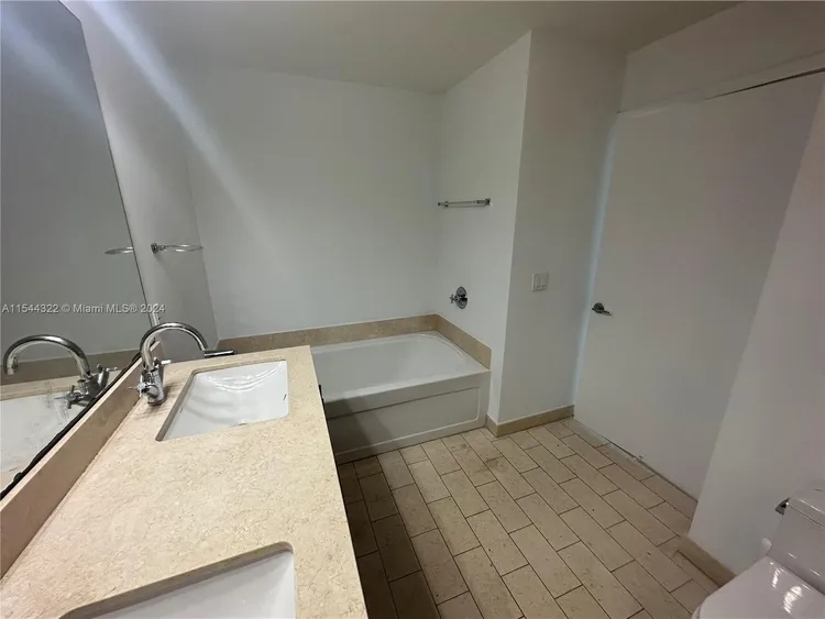 Axis #2009-S image #15