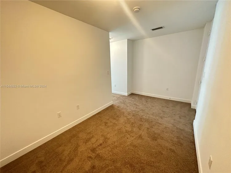 Axis #2009-S image #20