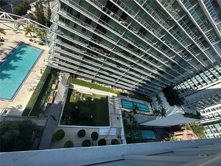 Axis #2009-S image #34