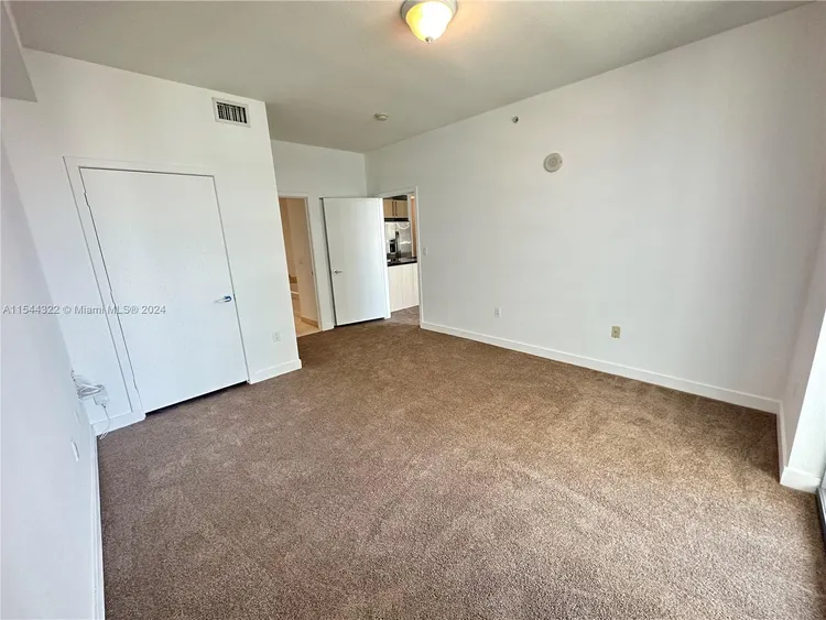 Axis #2009-S image #9