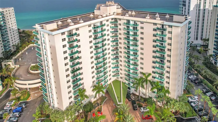 The Tides On Hollywood Beach #8D image #10