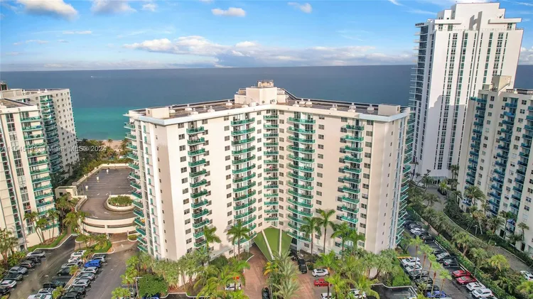 The Tides On Hollywood Beach #8D image #11