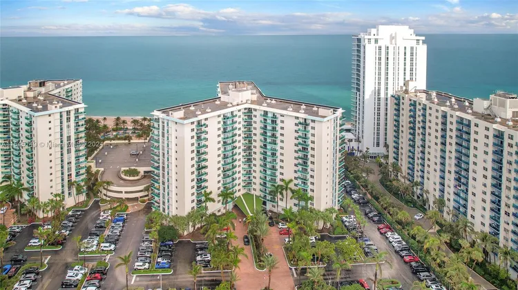 The Tides On Hollywood Beach #8D image #14