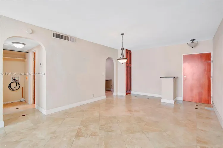 The Tides On Hollywood Beach #8D image #21