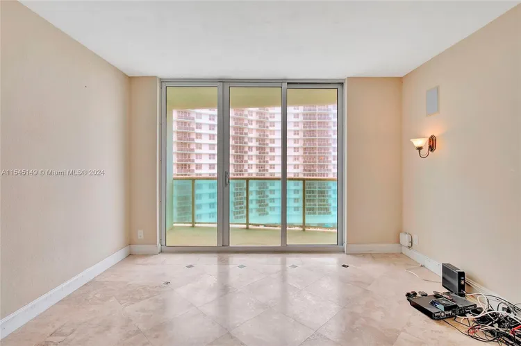 The Tides On Hollywood Beach #8D image #22