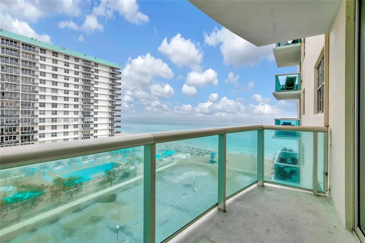 The Tides On Hollywood Beach #8D image #25