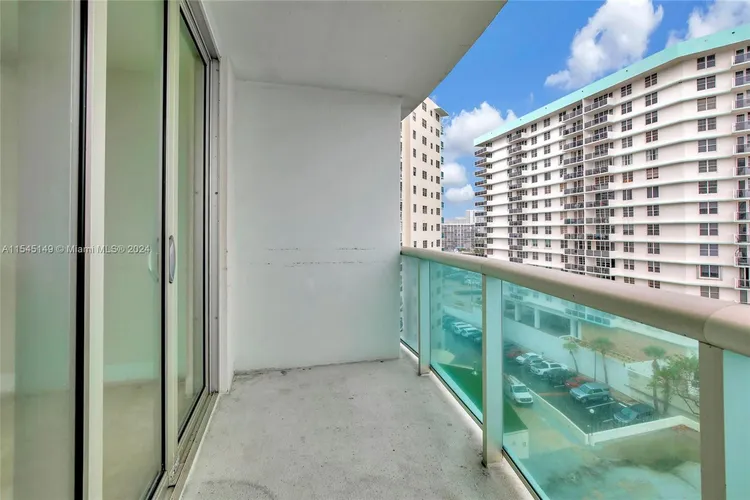 The Tides On Hollywood Beach #8D image #26