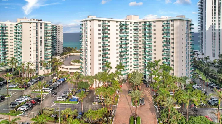 The Tides On Hollywood Beach #8D image #7