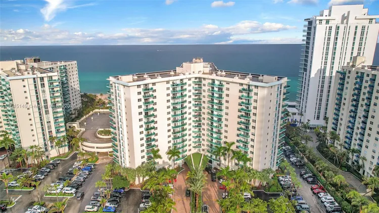 The Tides On Hollywood Beach #8D image #8