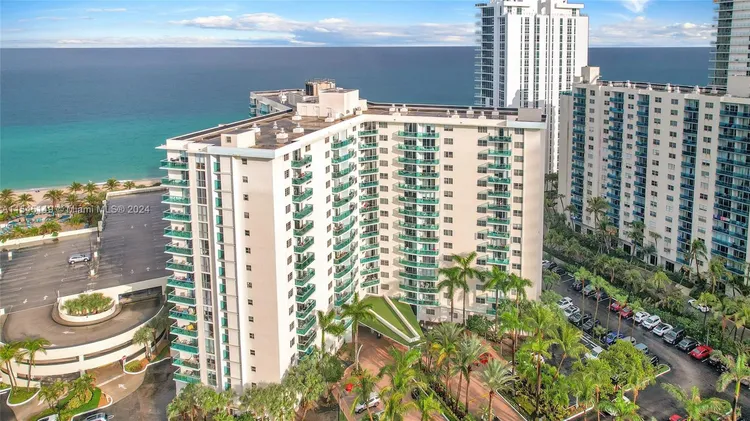 The Tides On Hollywood Beach #8D image #9