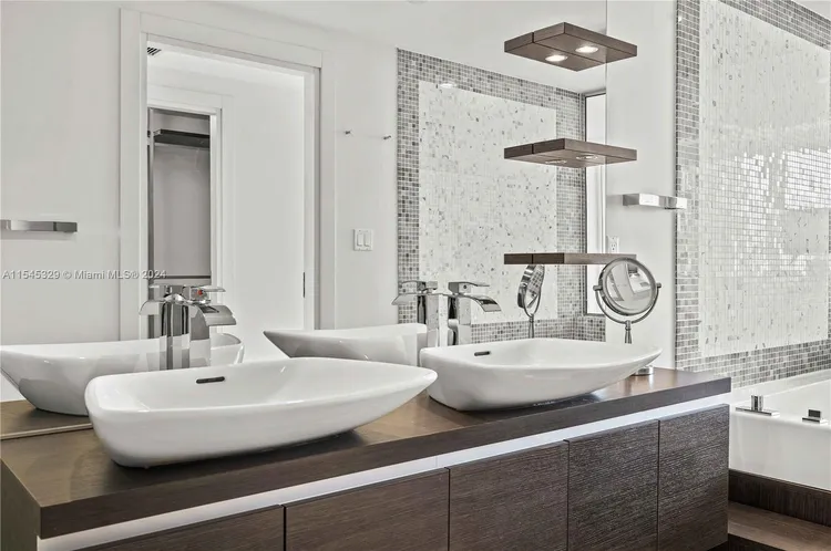 Epic #3805 image #18