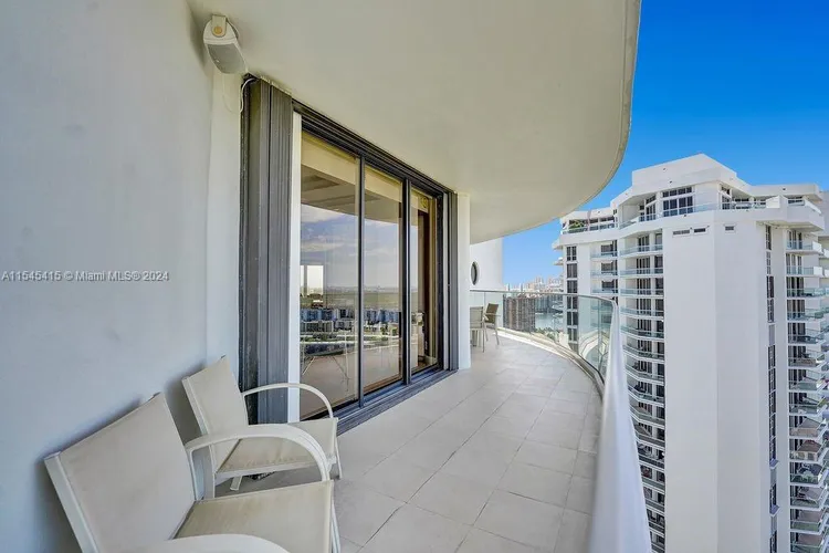 Williams Island 2800 #2901 image #20