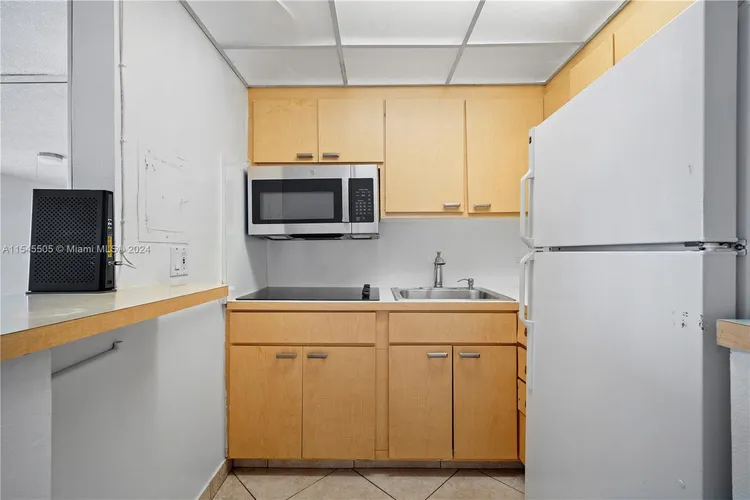 Bayshore Yacht Tennis Club #405 image #11