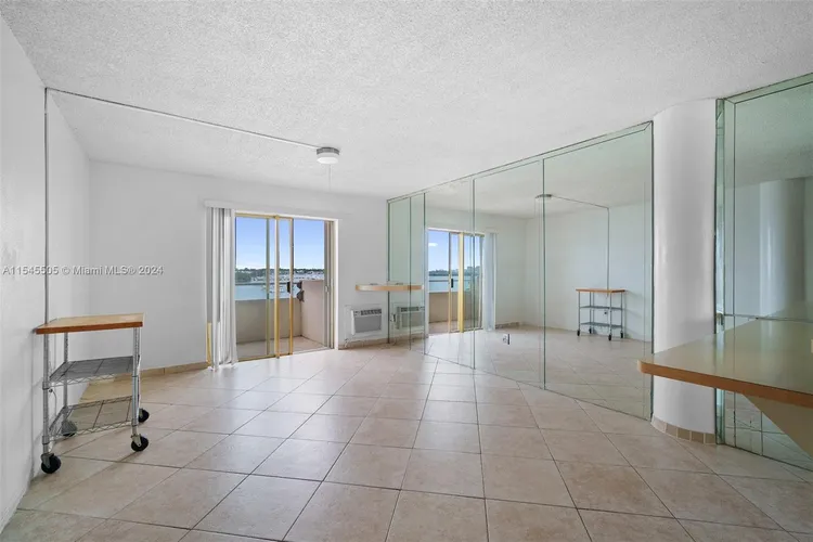 Bayshore Yacht Tennis Club #405 image #13