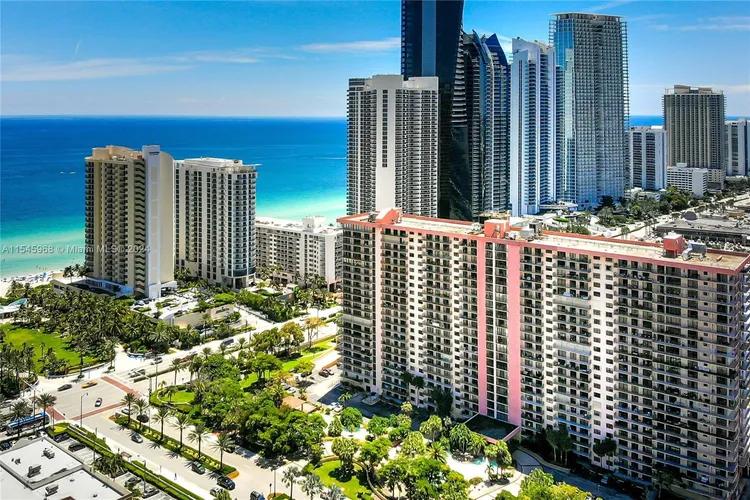Winston Towers #1209 image #54