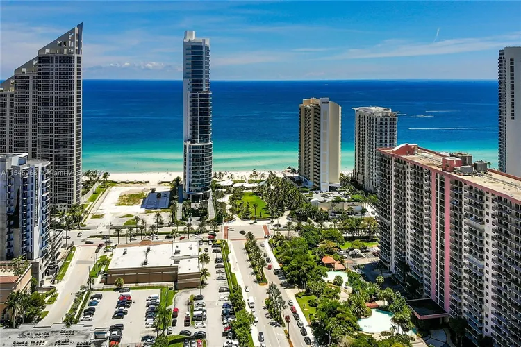 Winston Towers #1209 image #56