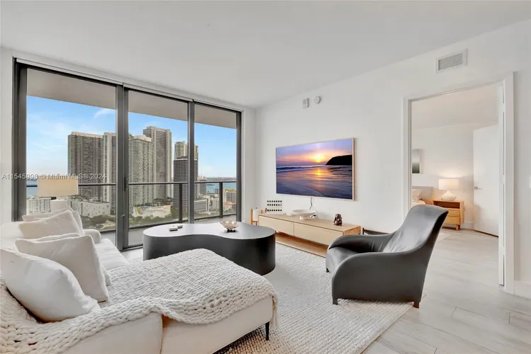 Hyde Midtown #2407 image #15