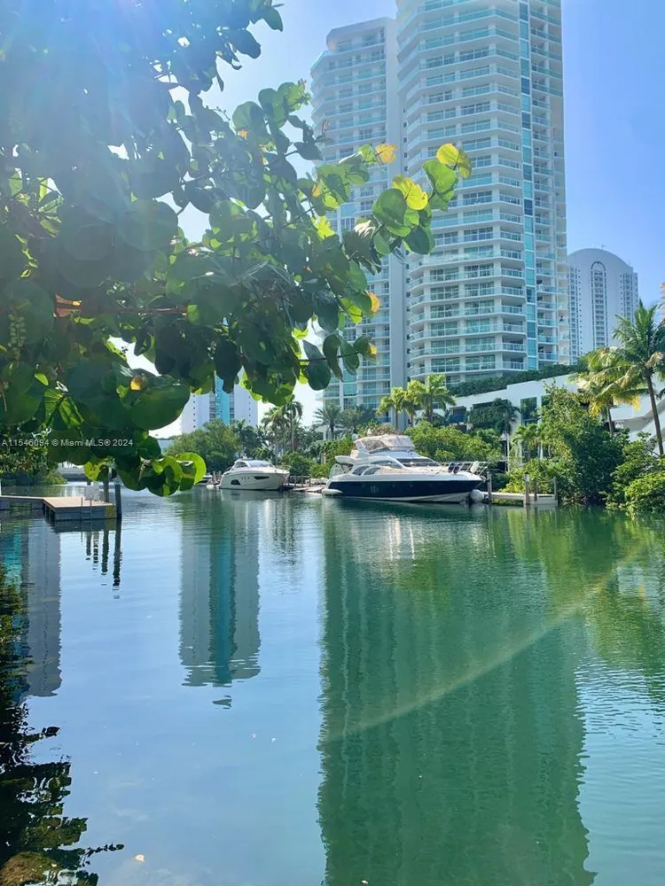 St. Tropez Sunny Isles Beach #3-901 image #18