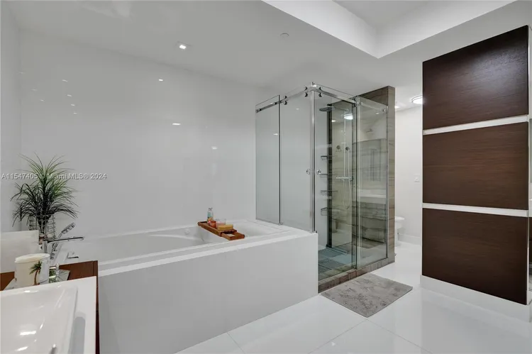 Palace at Bal Harbour #20A image #40