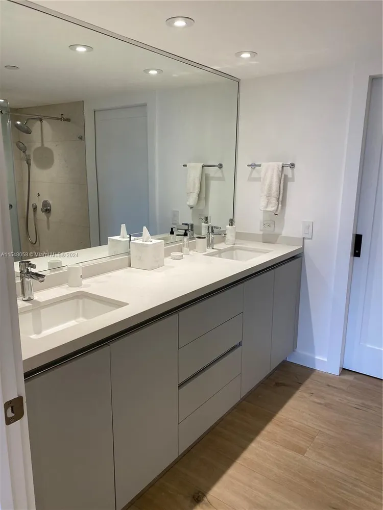 Key Colony I - Tidemark #831 image #7