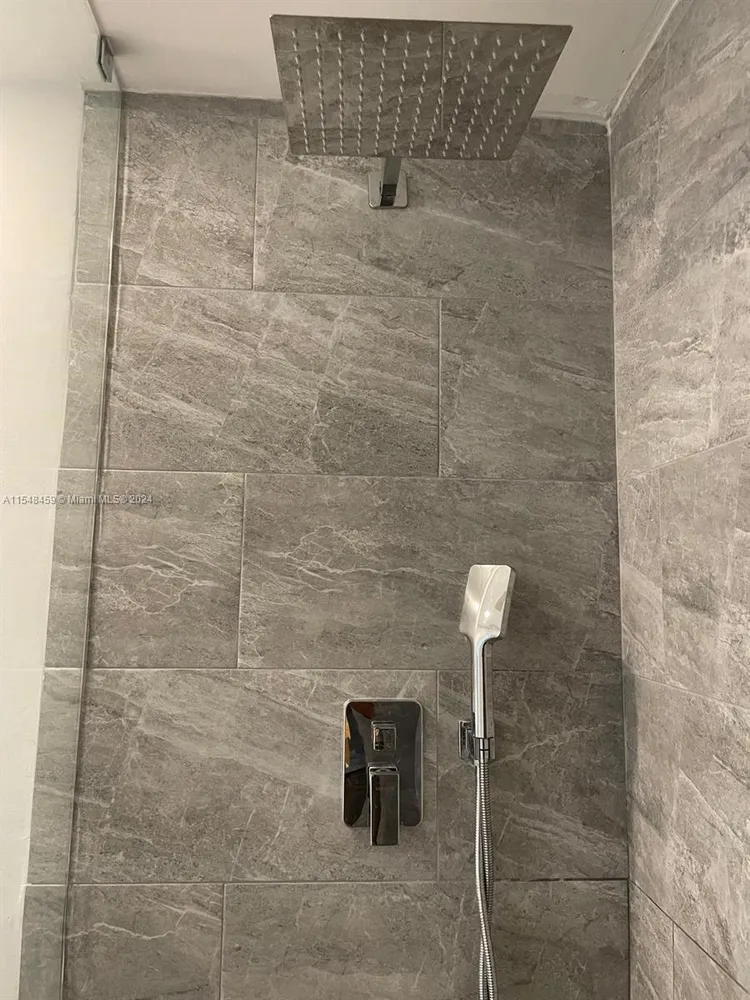 Icon Brickell II #2310 image #13