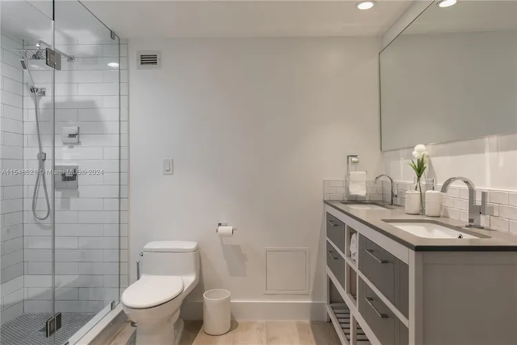 Roney Palace #1519 image #13