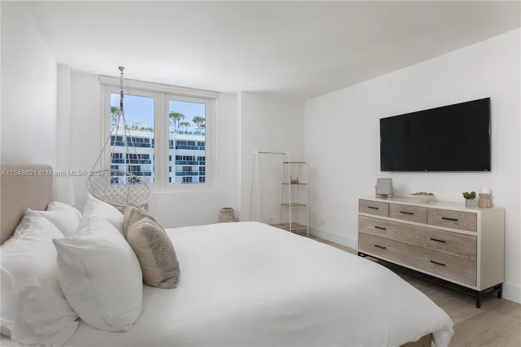 Roney Palace #1519 image #9