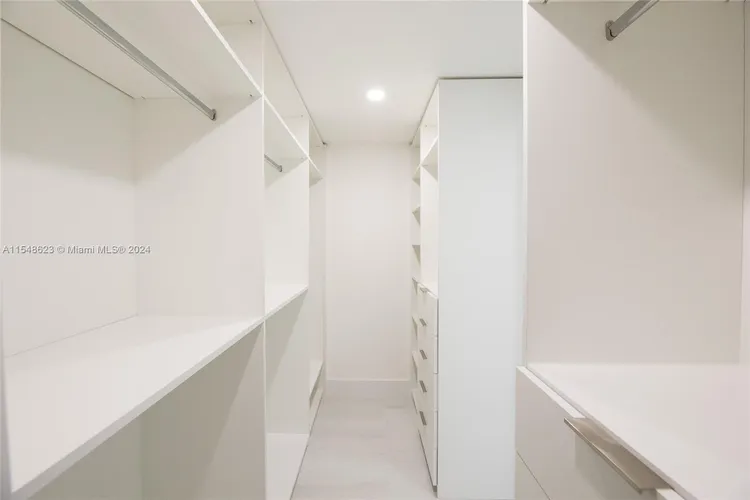 Key Colony IV Botanica #311 image #15