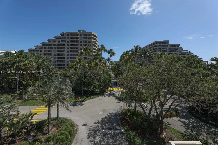 Key Colony IV Botanica #311 image #20