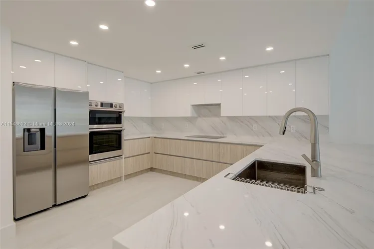 Key Colony IV Botanica #311 image #6