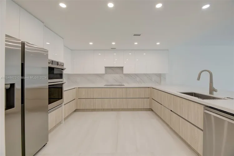 Key Colony IV Botanica #311 image #7