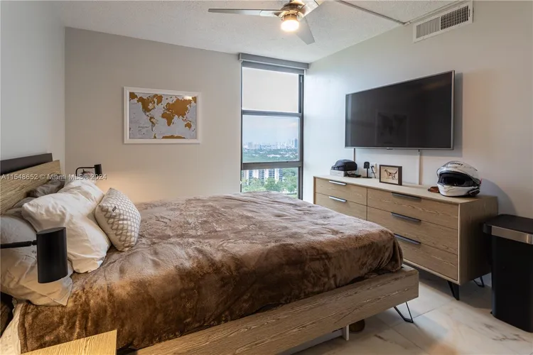 Coronado #2133 image #16