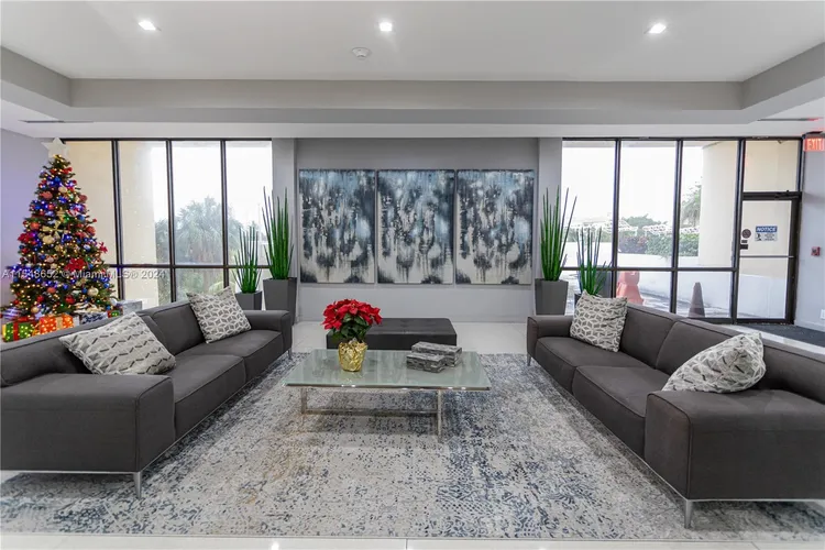 Coronado #2133 image #7