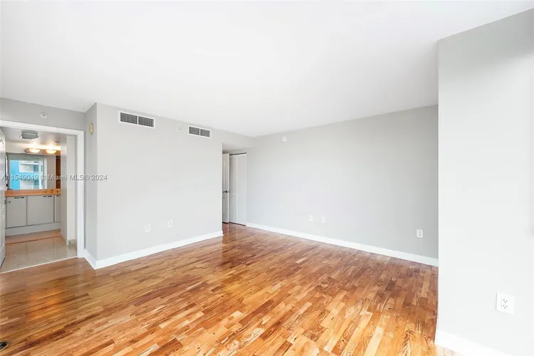 Skyline On Brickell #906 image #12