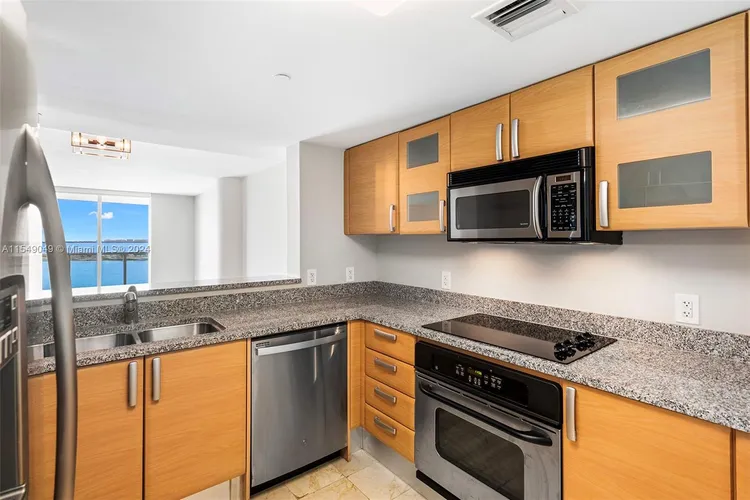 Skyline On Brickell #906 image #20