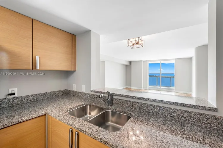 Skyline On Brickell #906 image #21